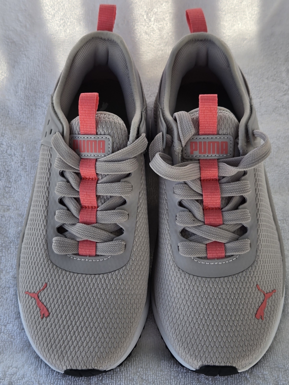 Puma PC Runner Gray Pink Women’s Running Sneakers Size 6.5 Style 393595-04 NWOT